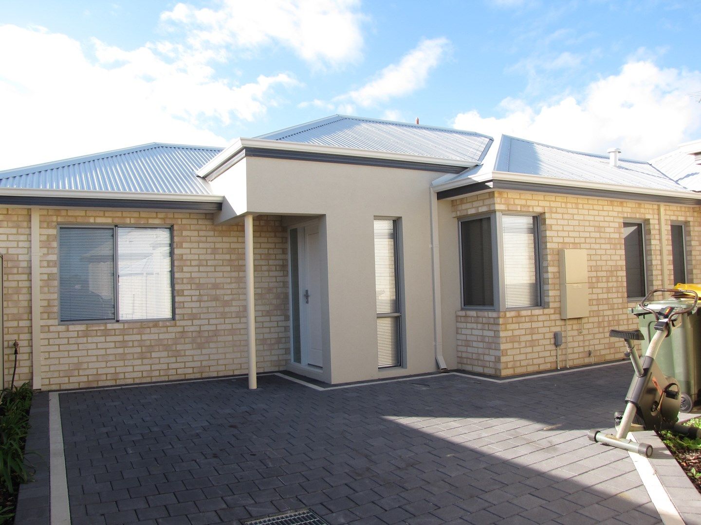 3 bedrooms House in 44D Gt Northern Hwy MIDLAND WA, 6056