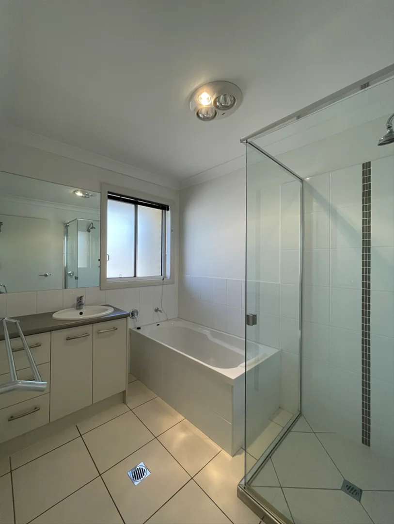 Additional image 10 of 16 Cypress Pines Drive, Miles QLD 4415