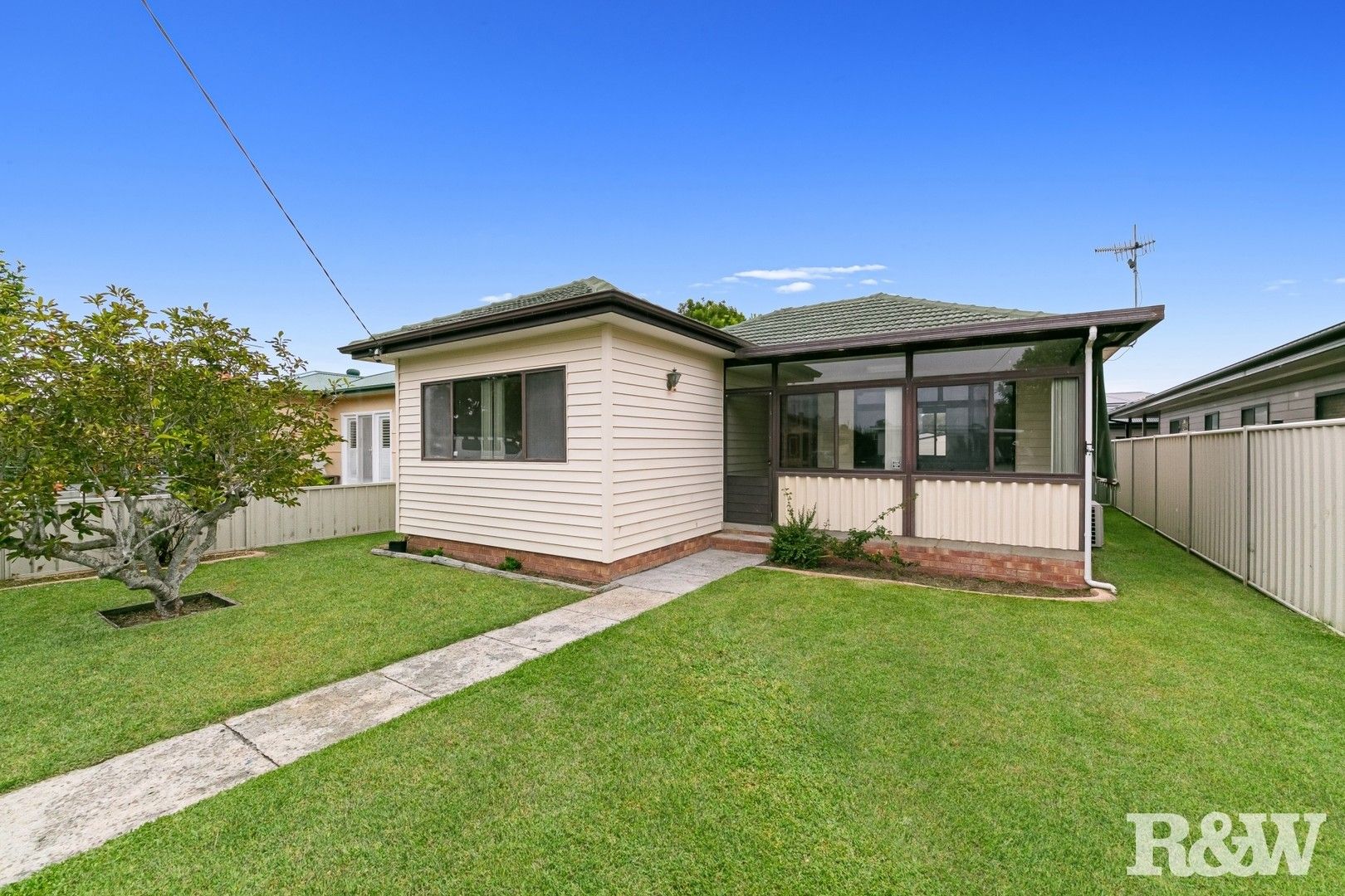 30 Albion Street, Umina Beach NSW 2257, Image 0