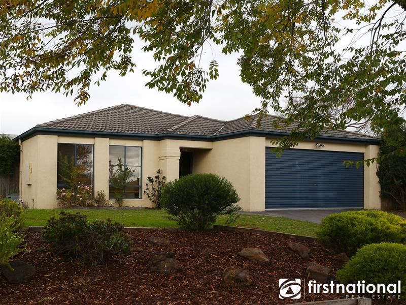 11 Edgbaston Circuit, Berwick VIC 3806