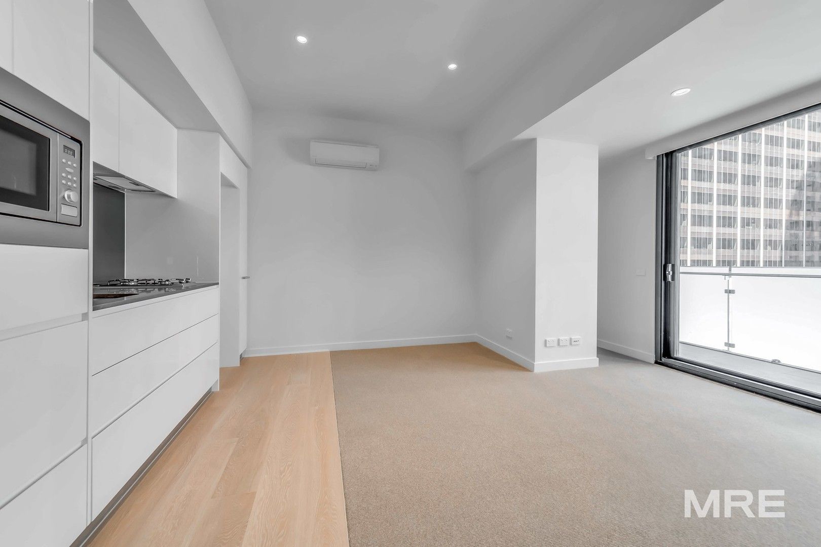 2 bedrooms Apartment / Unit / Flat in 1106/199 William Street MELBOURNE VIC, 3000