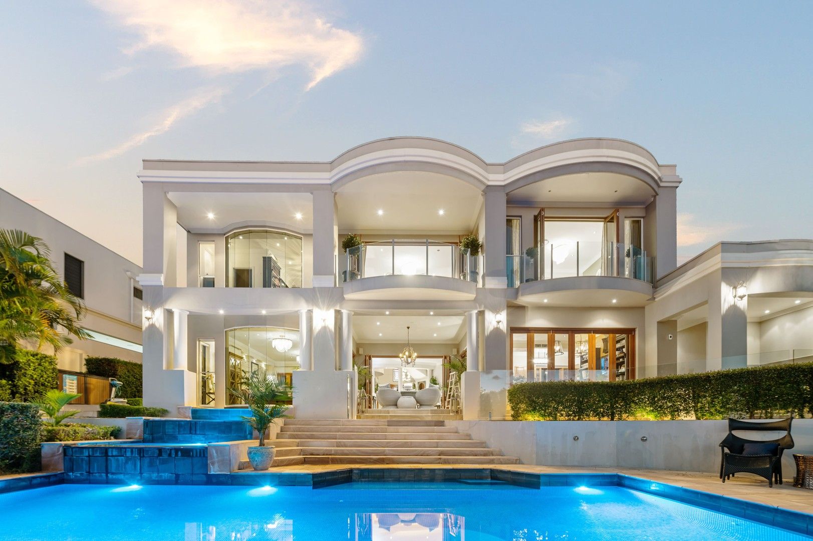 5 bedrooms House in 2510 Cressbrook Drive HOPE ISLAND QLD, 4212