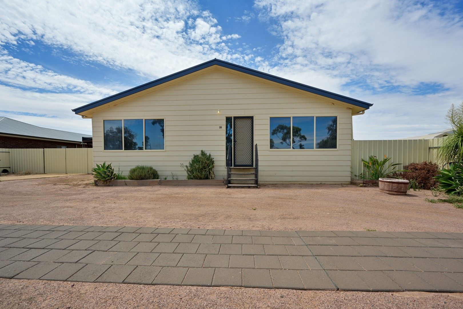 18 Duregon Street, Stirling North SA 5710, Image 0