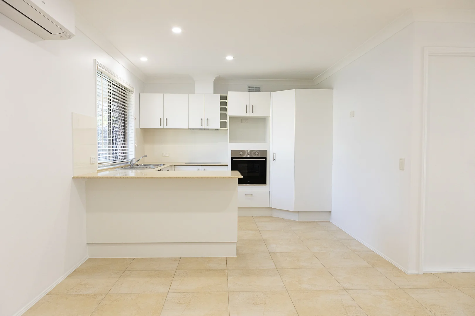 Additional image 6 of 49 Montezuma Drive, Burleigh Waters QLD 4220