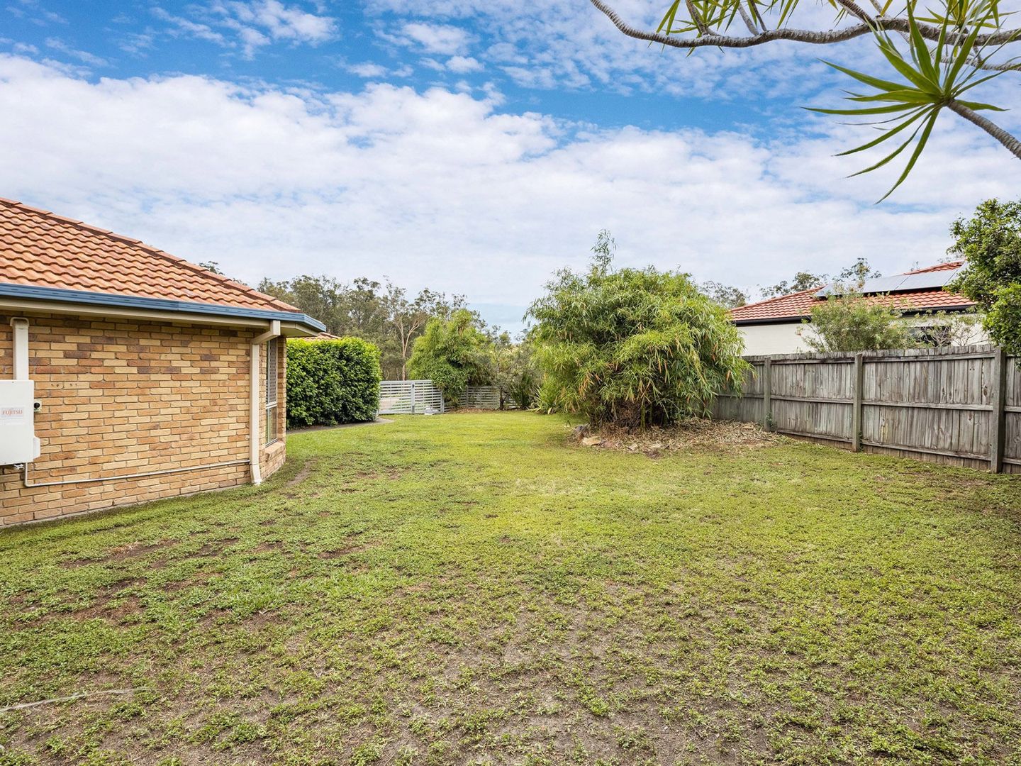 10 Coolgardie Court, Arana Hills QLD 4054, Image 2