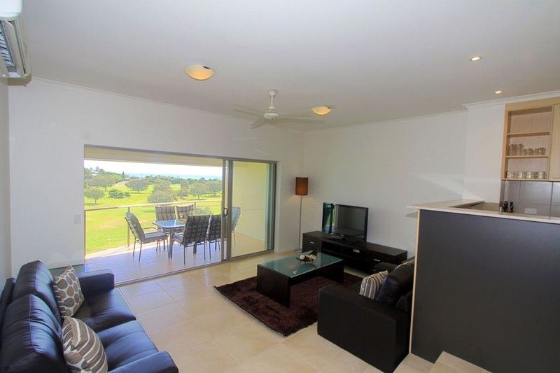 8/56 Holland Street, Bargara QLD 4670, Image 2