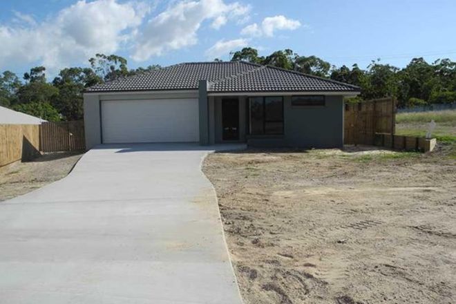 Picture of 9 The Promenade, BOYNE ISLAND QLD 4680