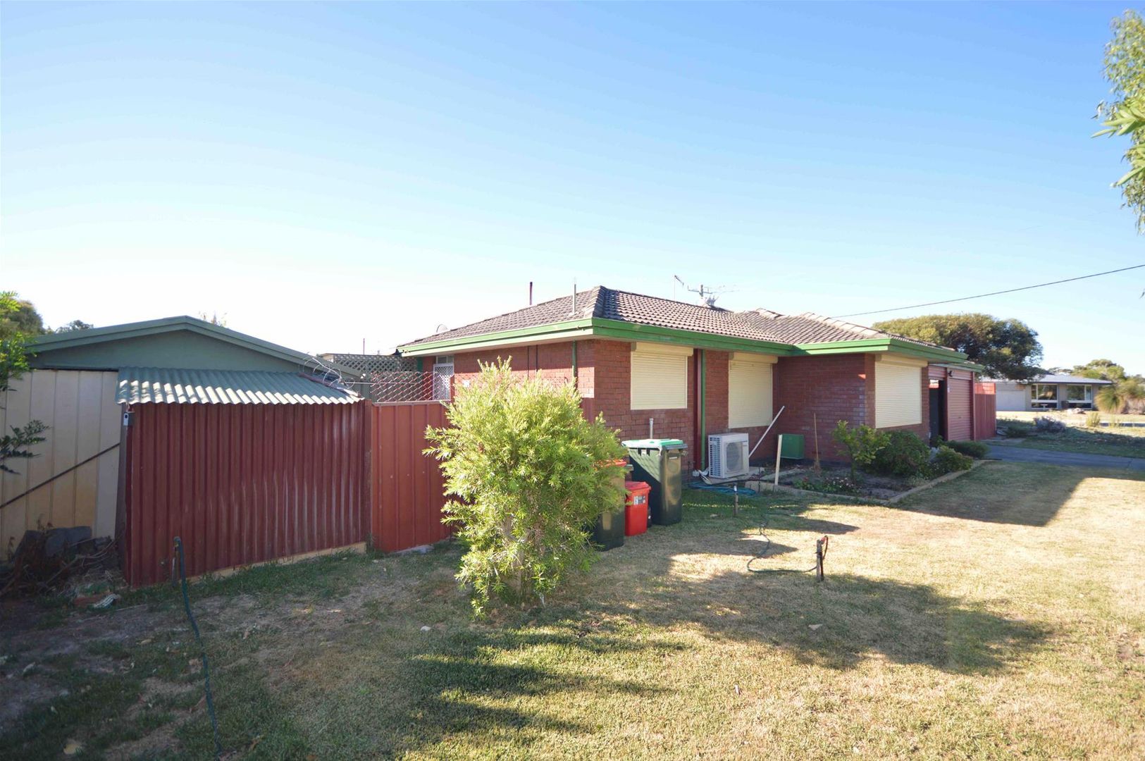 60 Malibu Road, Safety Bay WA 6169, Image 2