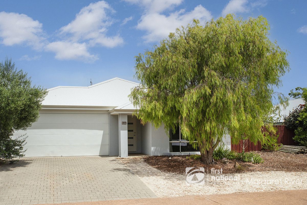 4 bedrooms House in 12 Chenin Street COWARAMUP WA, 6284