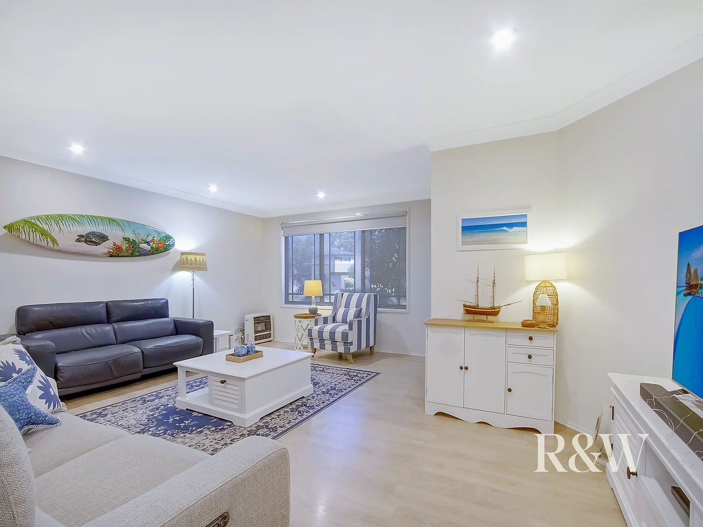 Additional image 3 of 122 Explorers Way, St Clair NSW 2759