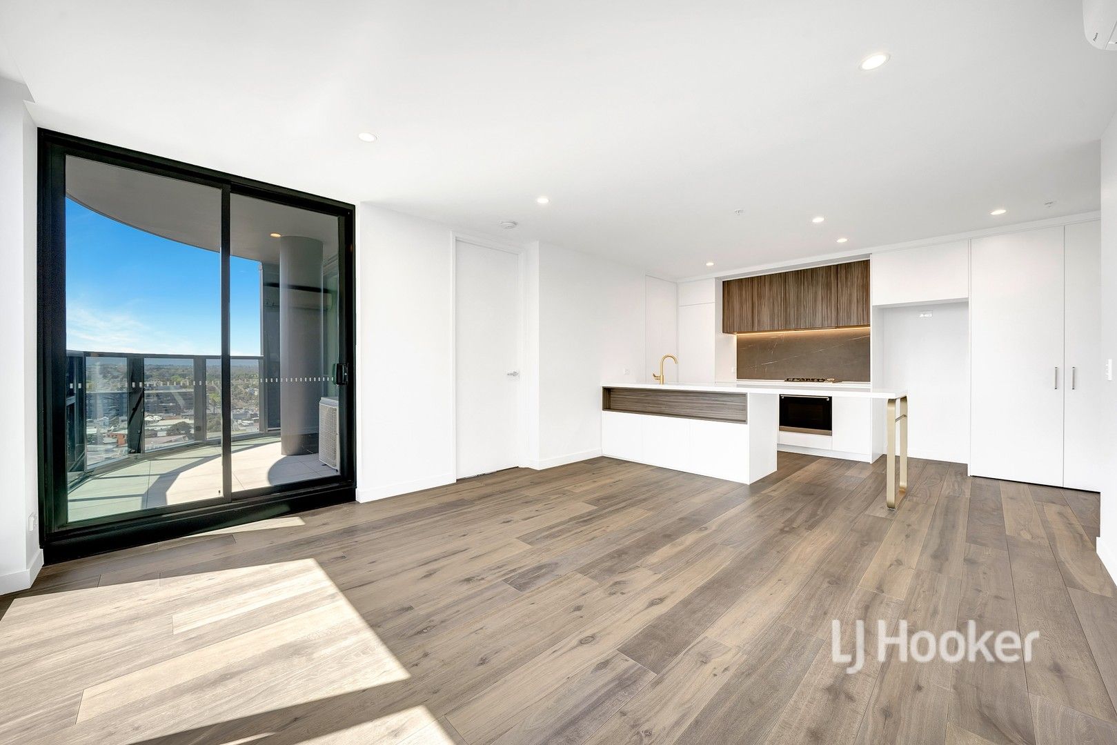 2 bedrooms Apartment / Unit / Flat in 1609/11 Prospect Street BOX HILL VIC, 3128