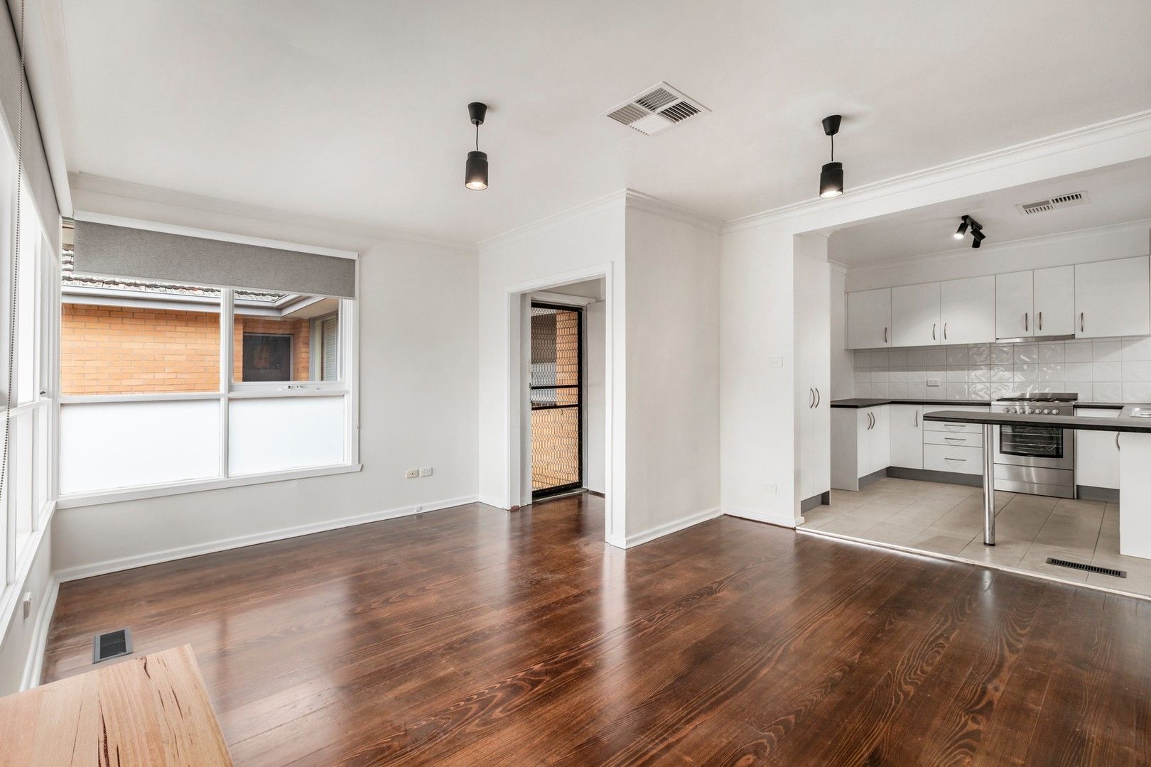 2 bedrooms Apartment / Unit / Flat in 2/50 Belmore Road BALWYN VIC, 3103