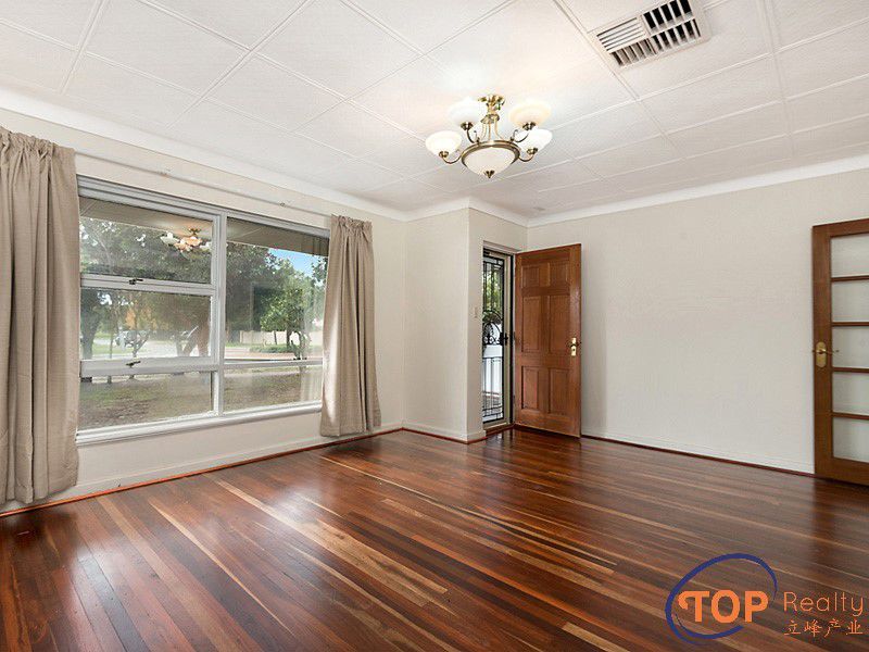 21 Acanthus Road, Willetton WA 6155, Image 1