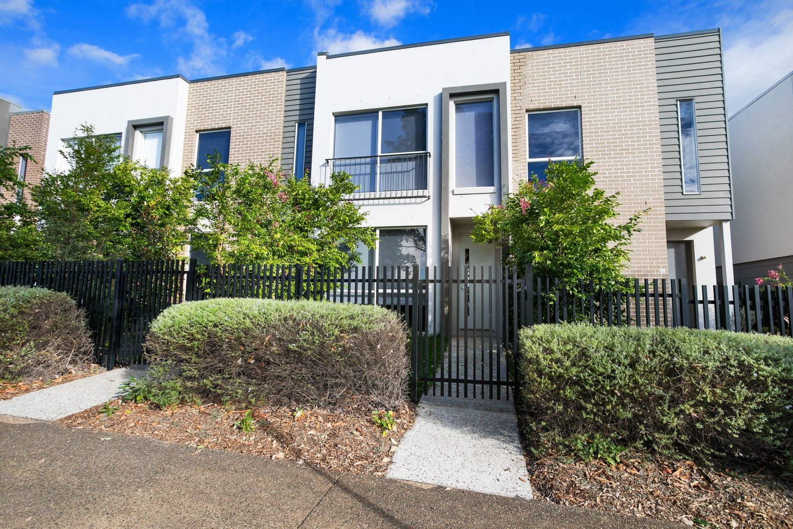 2 bedrooms Townhouse in 19/25 The Corso NORTH LAKES QLD, 4509