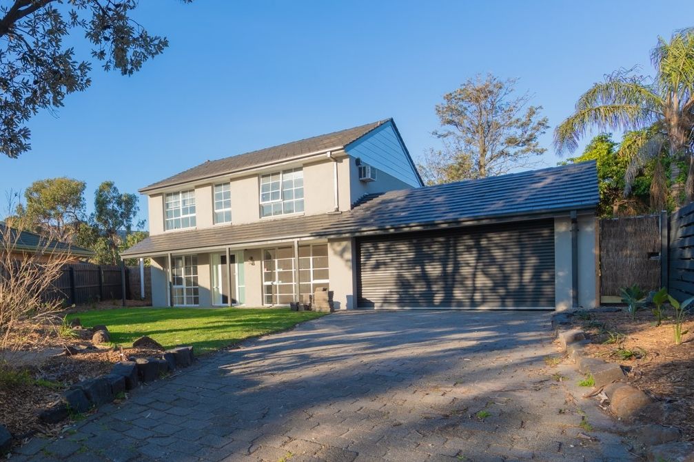 4 bedrooms House in 14 Alkira Court PATTERSON LAKES VIC, 3197