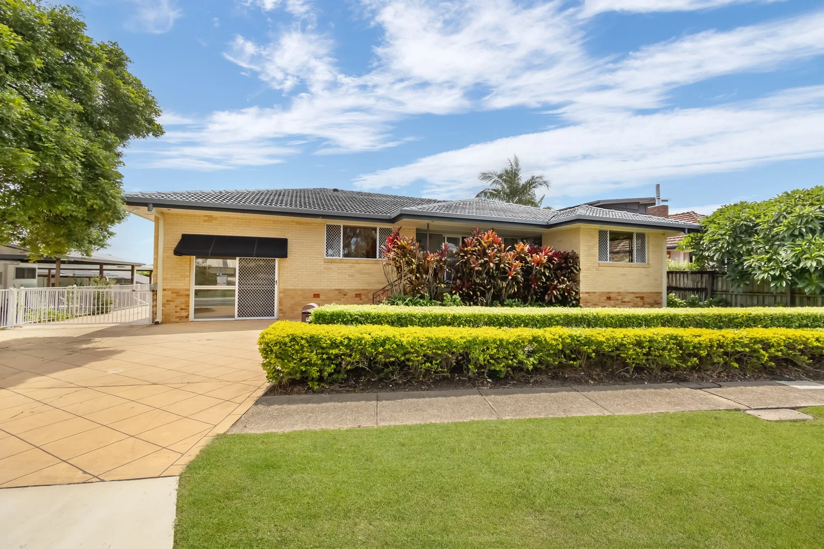 20 Brooke Avenue, Southport QLD 4215