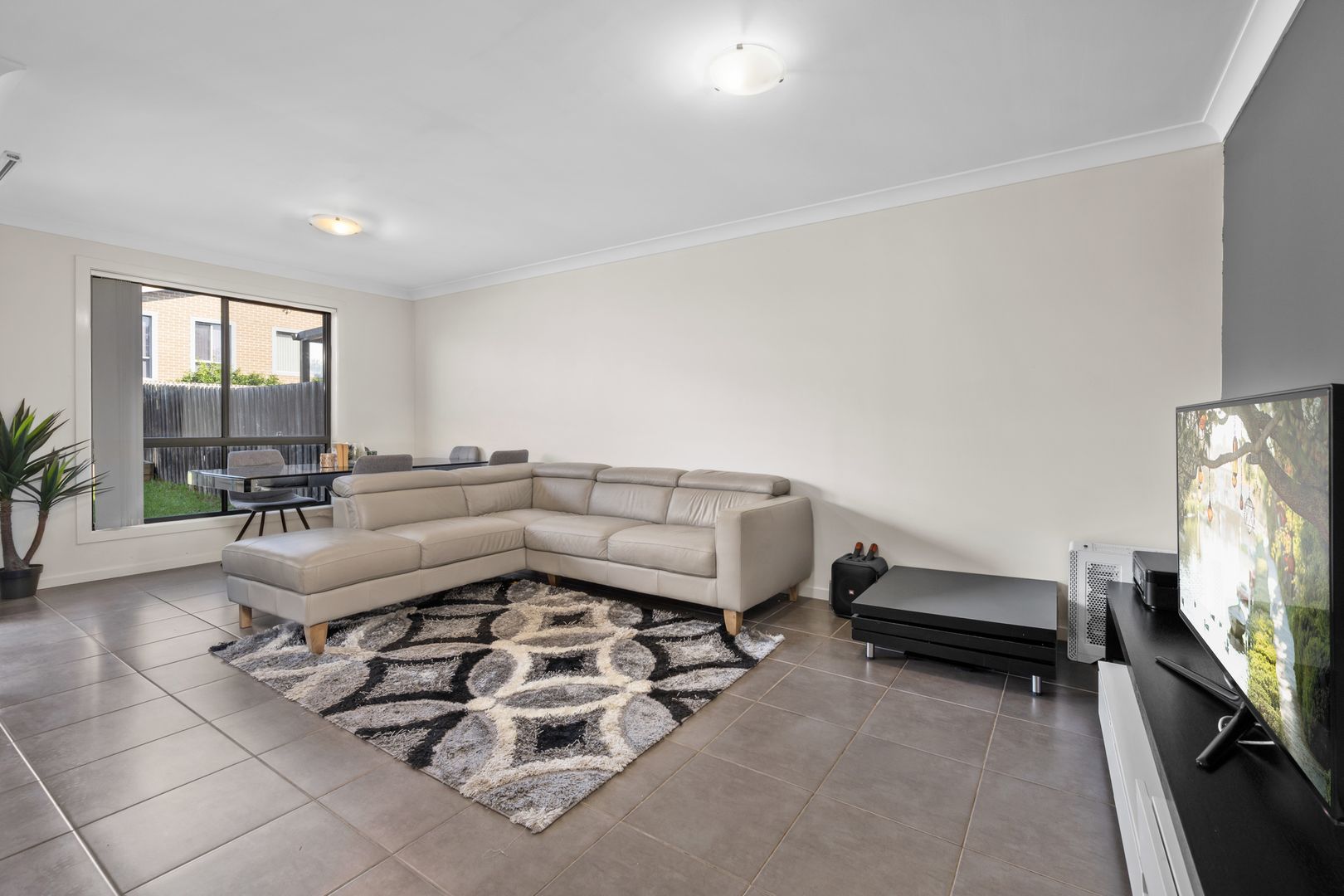 21 Callinan Crescent, Bardia NSW 2565, Image 2