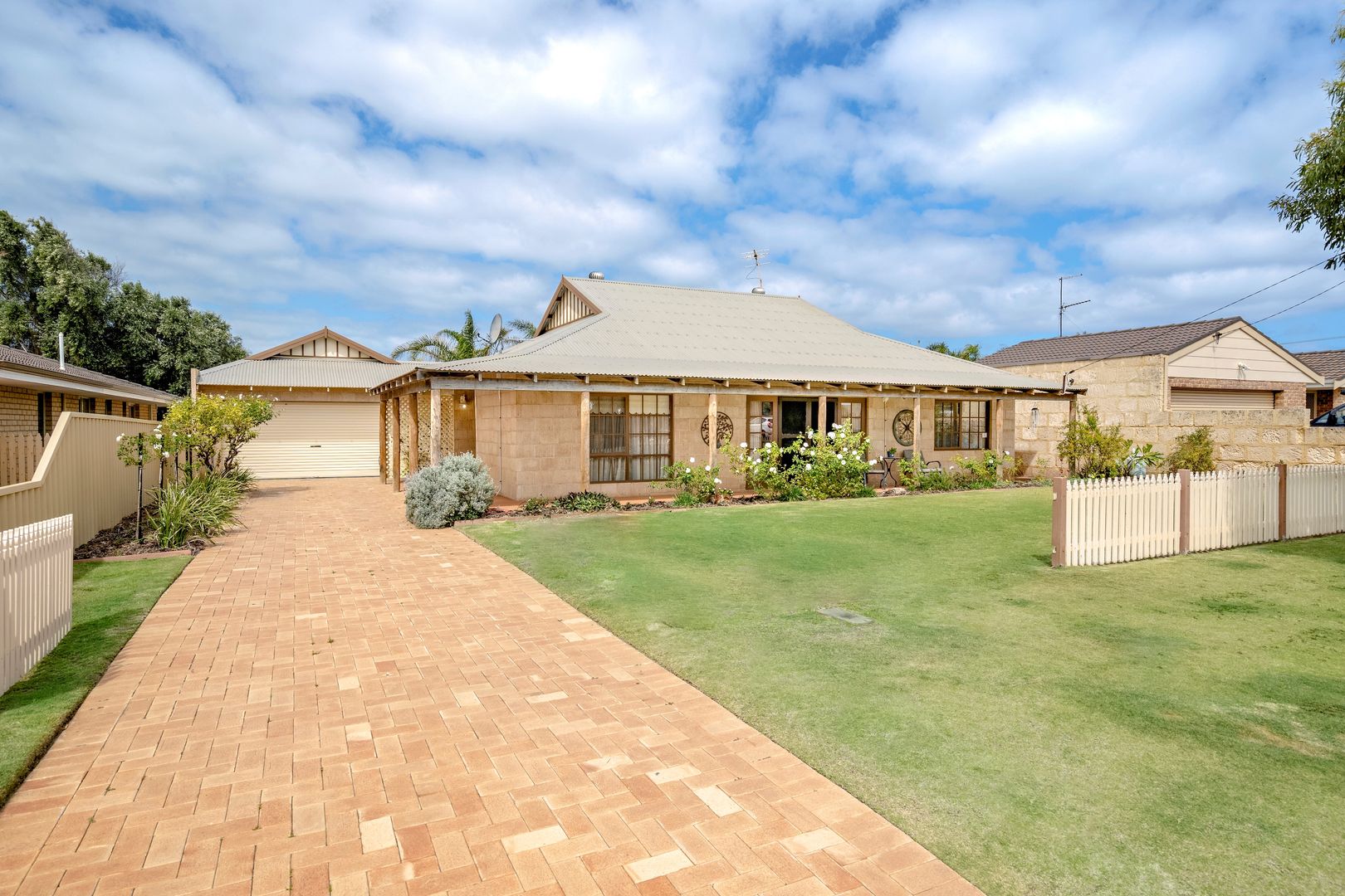 6 Torquay Place, Tarcoola Beach WA 6530, Image 1