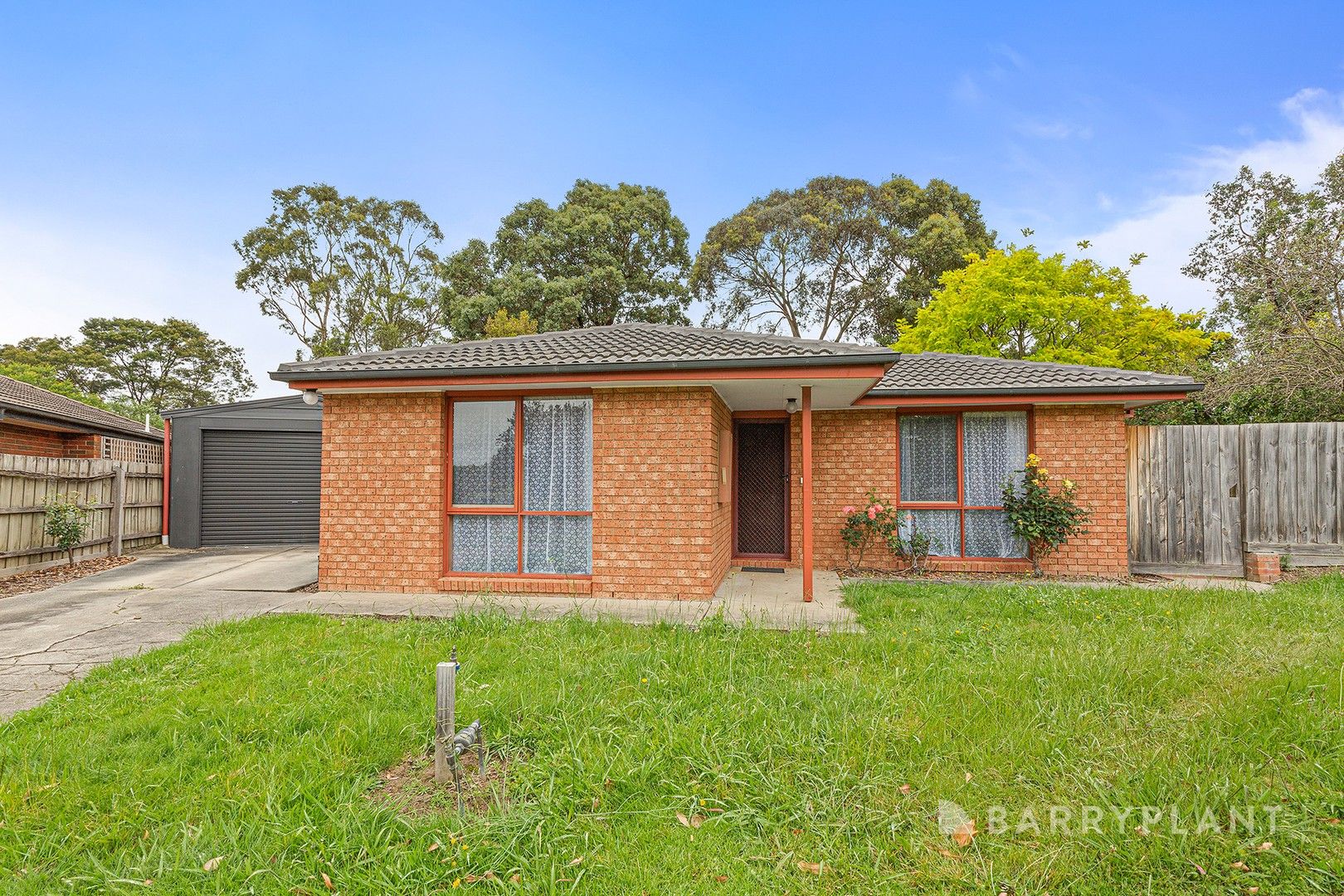 3 bedrooms House in 26 Kelburn Road BERWICK VIC, 3806