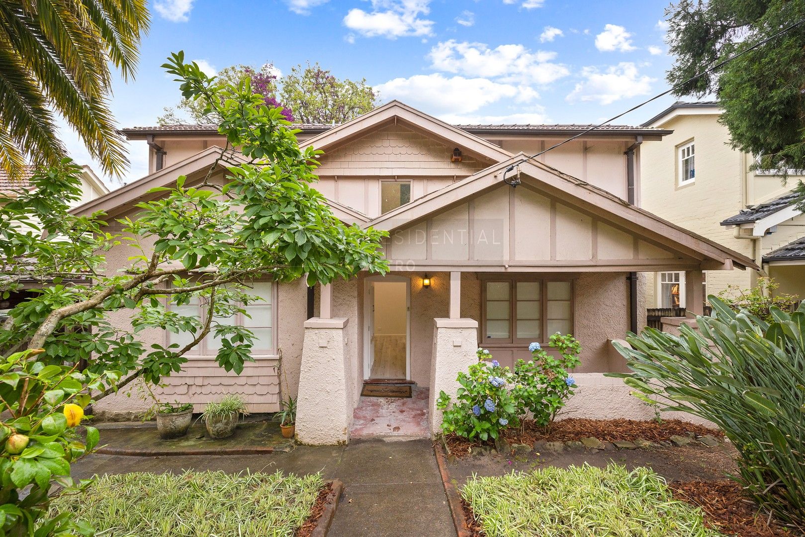 4 bedrooms House in 38 Reynolds Street CREMORNE NSW, 2090