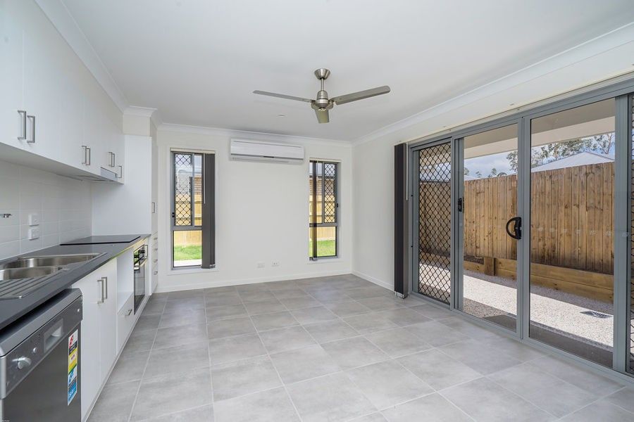 2 bedrooms Duplex in 23B Bailey Court ORMEAU QLD, 4208