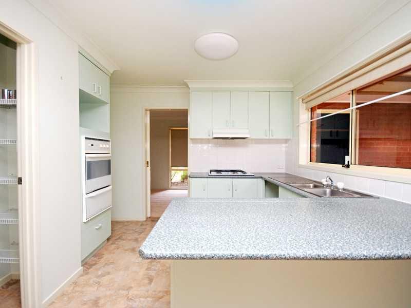 37 Bourkelands Drive, BOURKELANDS NSW 2650, Image 2