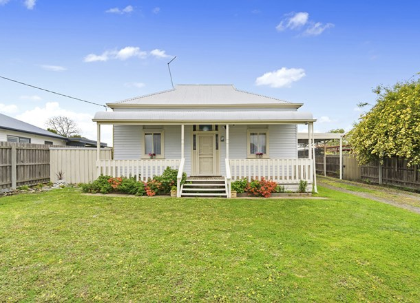 14 Alfred Street, Maffra VIC 3860