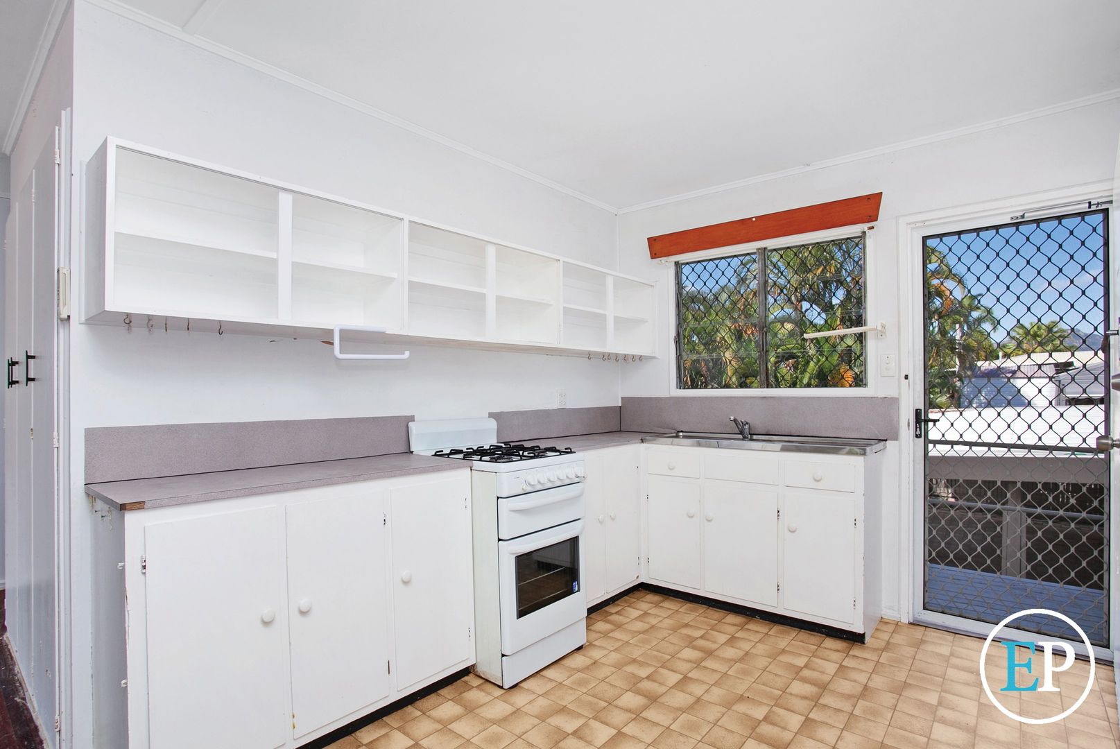 2/56 Albany Road, Hyde Park QLD 4812, Image 2