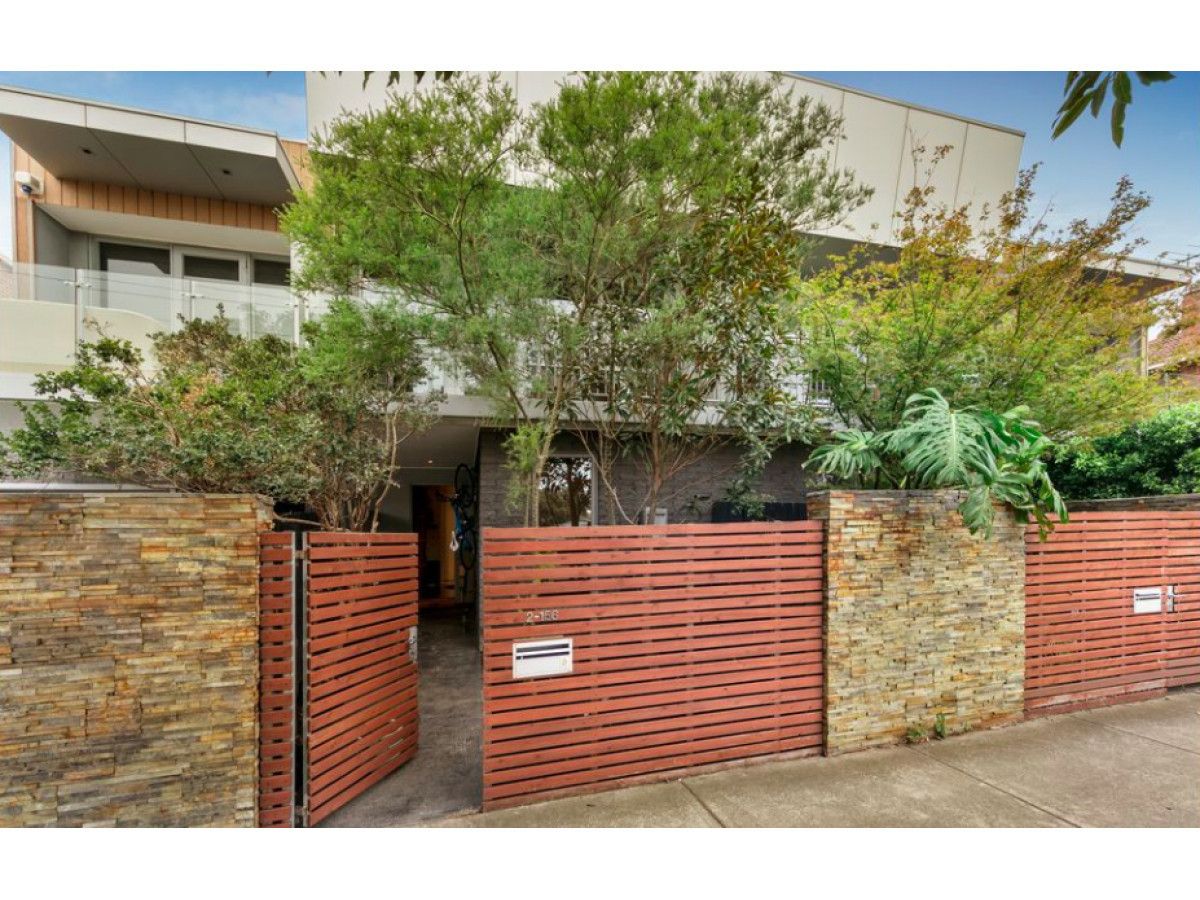 2 bedrooms Townhouse in 2/156-158 Brighton Road ELSTERNWICK VIC, 3185