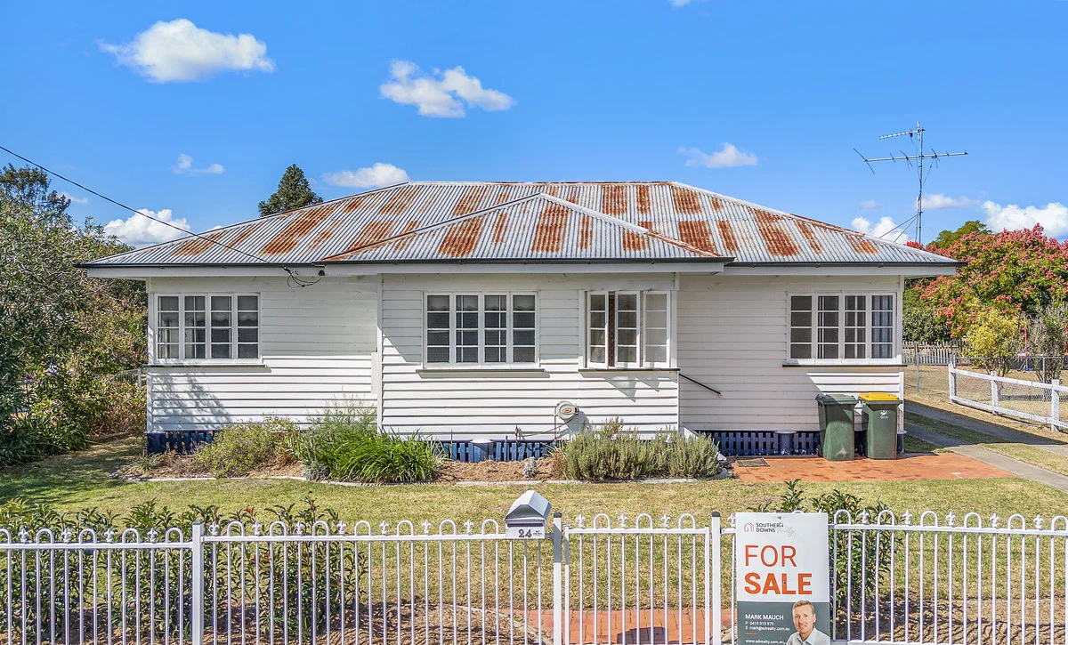 24 Oak Avenue, Warwick QLD 4370