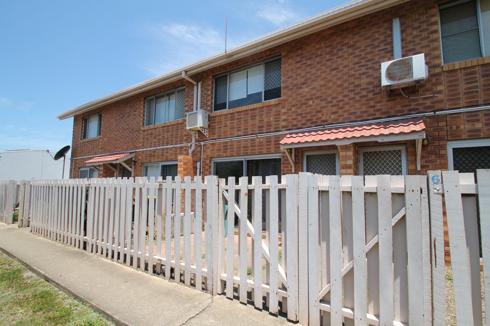 2 bedrooms Townhouse in 7/7 Eden Street SOUTH GLADSTONE QLD, 4680