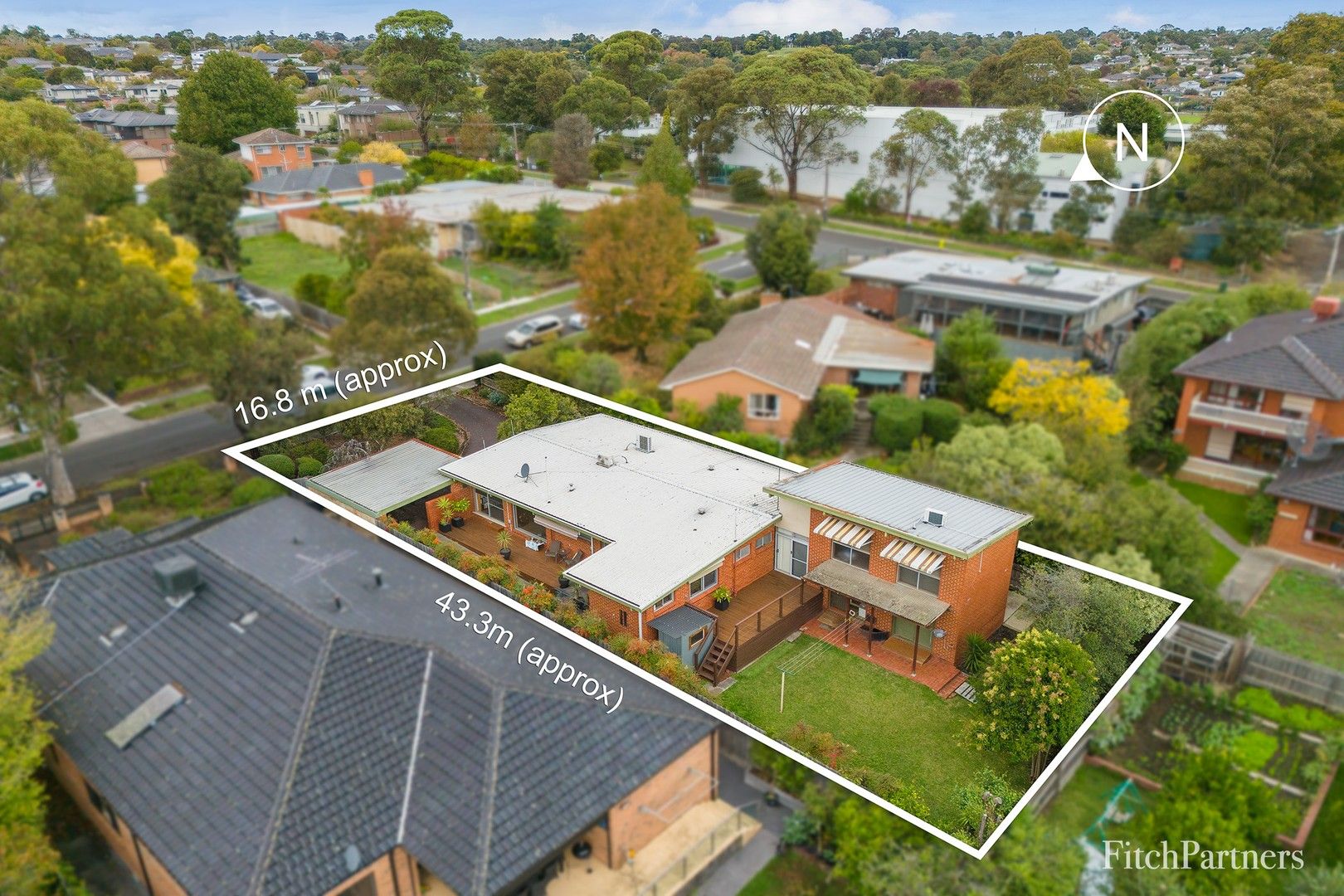 4 bedrooms House in 35 Yertchuk Avenue ASHWOOD VIC, 3147