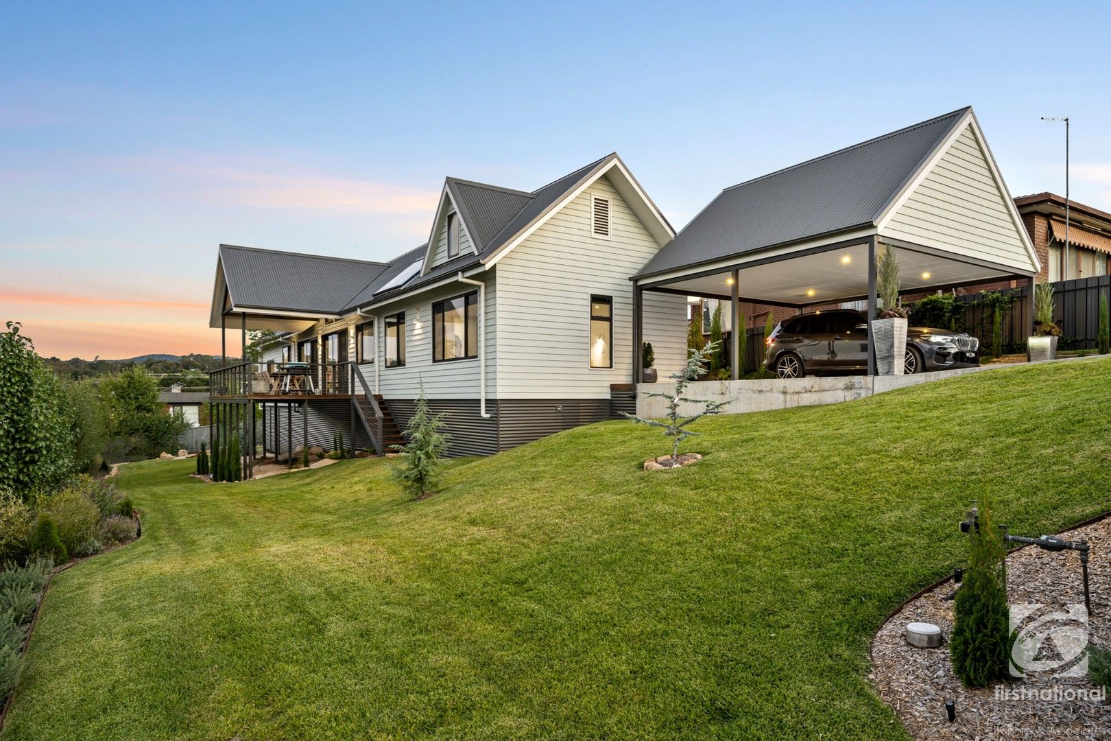 4 bedrooms House in 38 Spring Street BEECHWORTH VIC, 3747