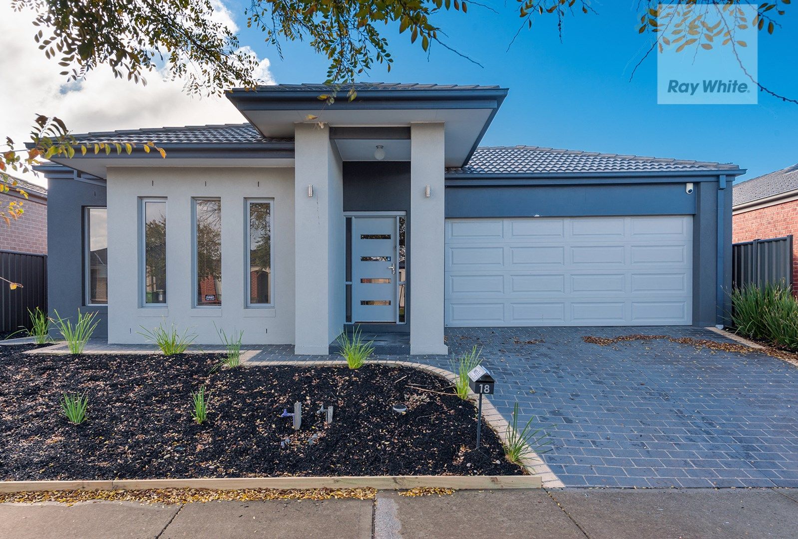 18 Arapiles Avenue, Craigieburn VIC 3064, Image 0