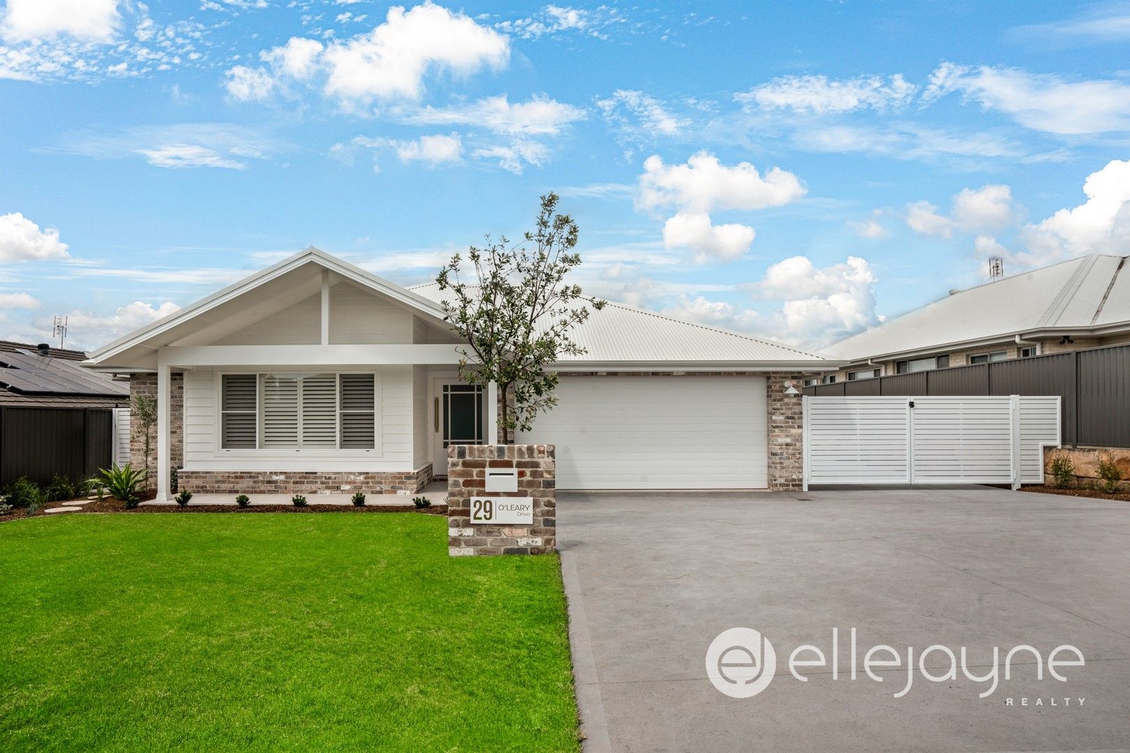 4 bedrooms House in 29 O'leary Drive COORANBONG NSW, 2265