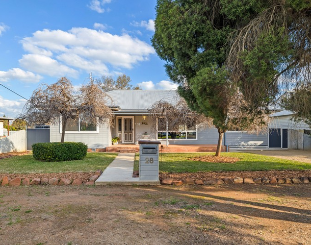 28 Hebden Street, Lockhart NSW 2656