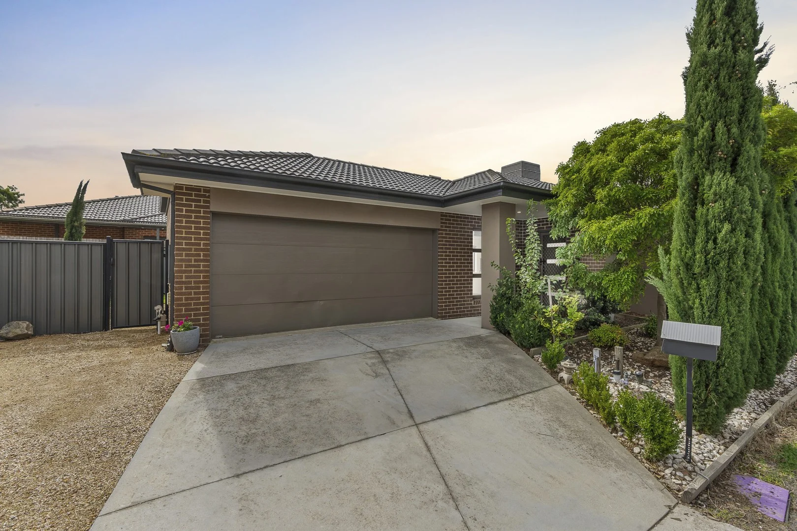 Primary image of 20 Montpellier Crescent, Craigieburn VIC 3064