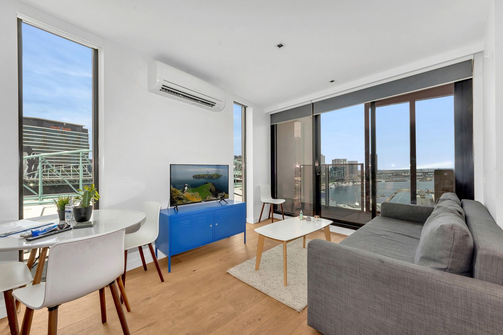 2 bedrooms Apartment / Unit / Flat in 1306/677 La Trobe Street DOCKLANDS VIC, 3008