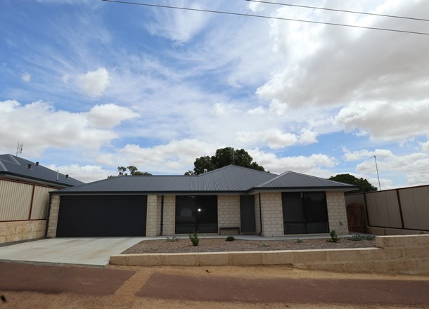 30 Lock Street, Narrogin WA 6312