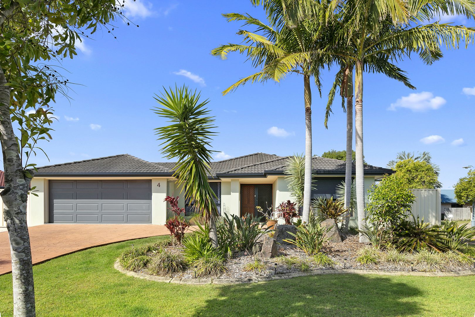 4 Prow Street, Caloundra West QLD 4551, Image 2