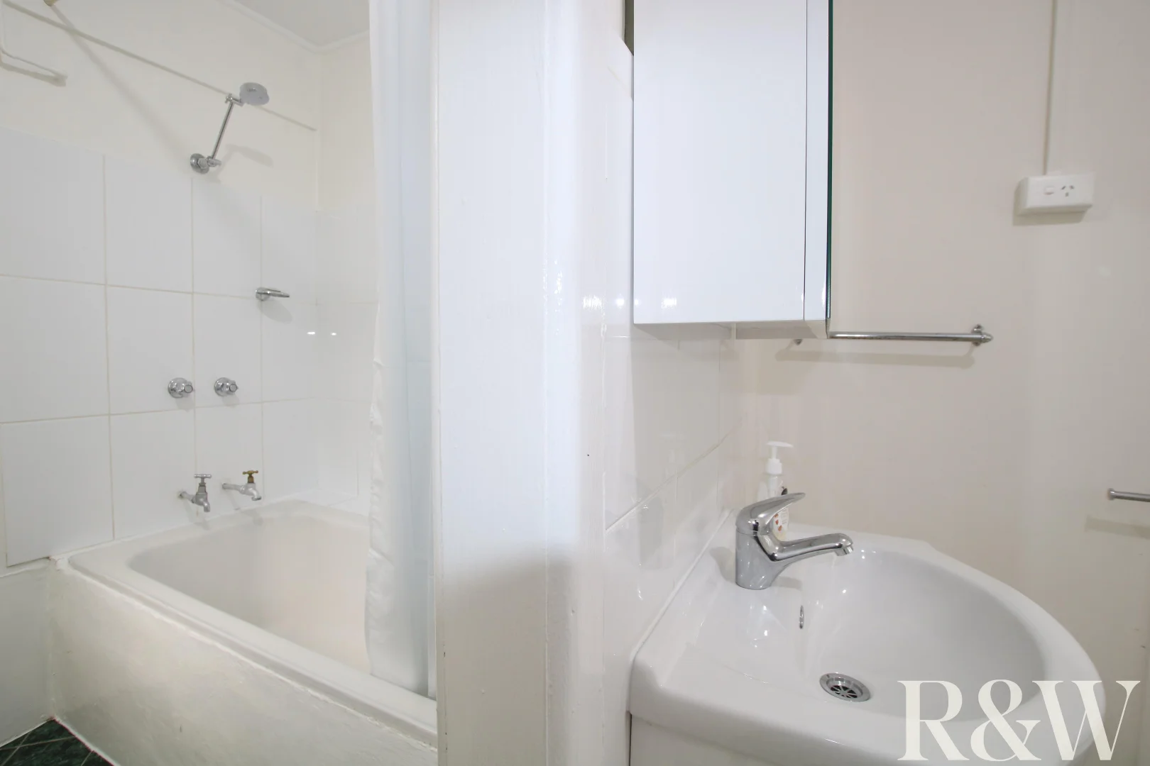 Additional image 5 of 447 Wentworth Avenue, Toongabbie NSW 2146