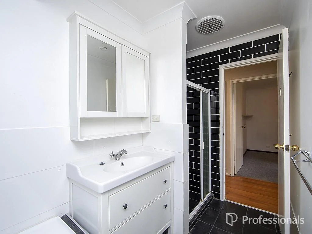 Additional image 13 of 34 Greenway Avenue, Thornlie WA 6108