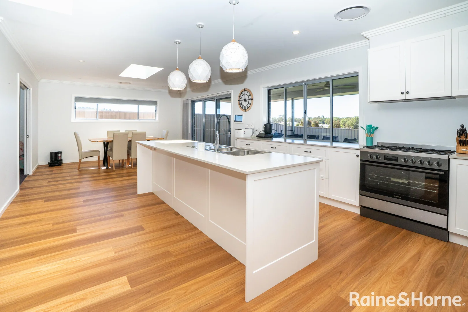 Additional image 5 of 111 Coppabella Drive, Gobbagombalin NSW 2650