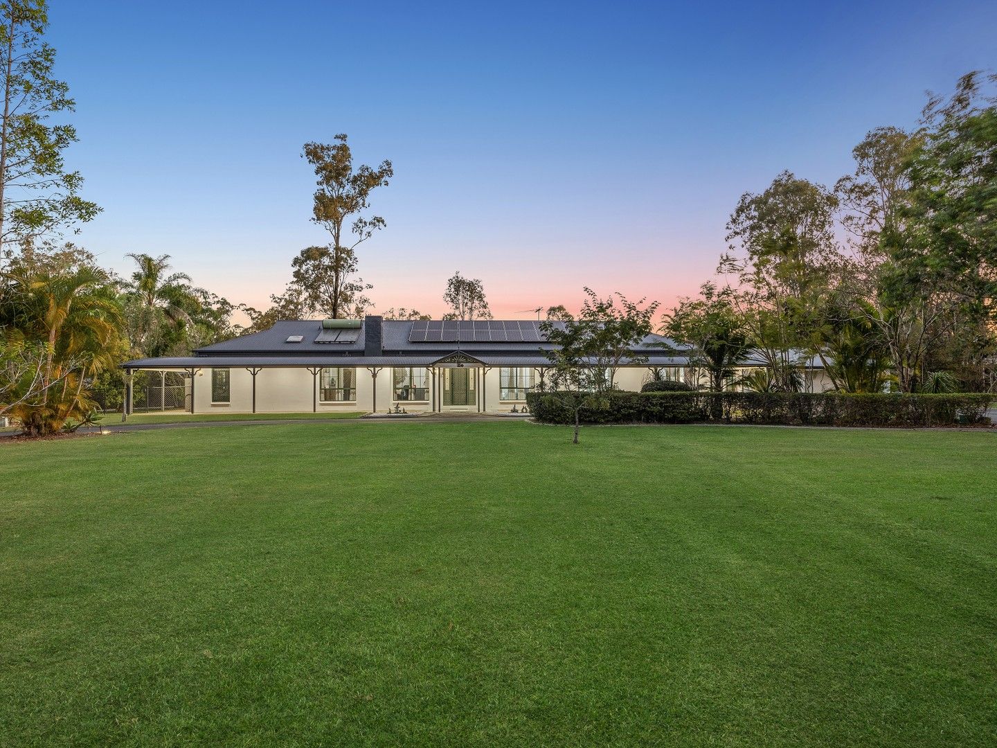 298304 Forestdale Drive, Forestdale QLD 4118 Domain