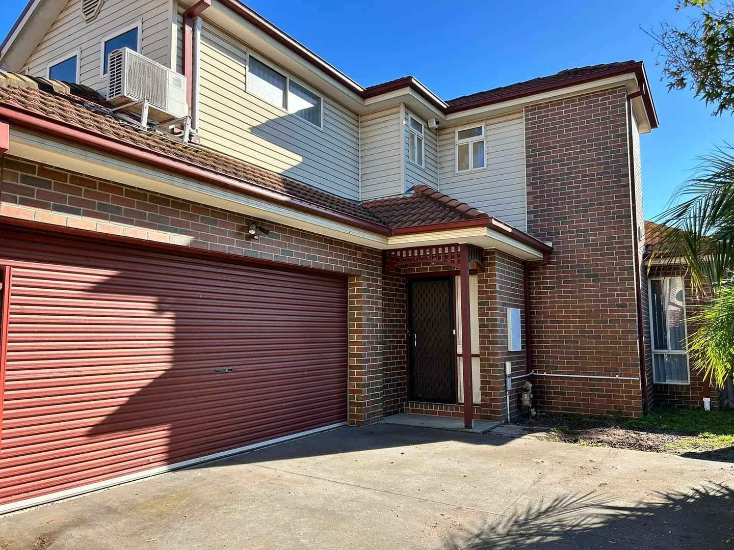 2/64 Millbank Drive, Deer Park VIC 3023