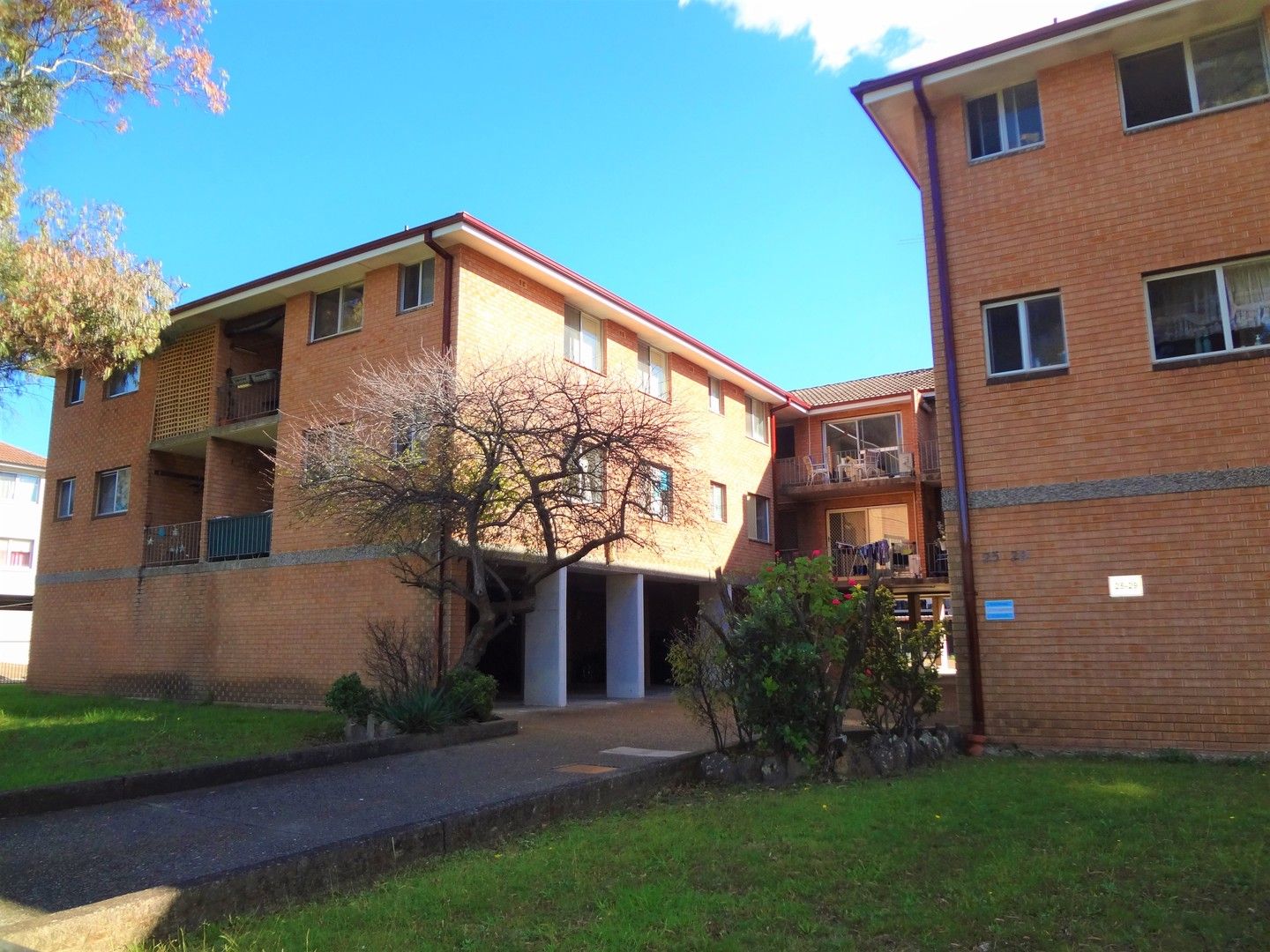 2 bedrooms Apartment / Unit / Flat in 11/25-29 Cambridge Street MERRYLANDS NSW, 2160
