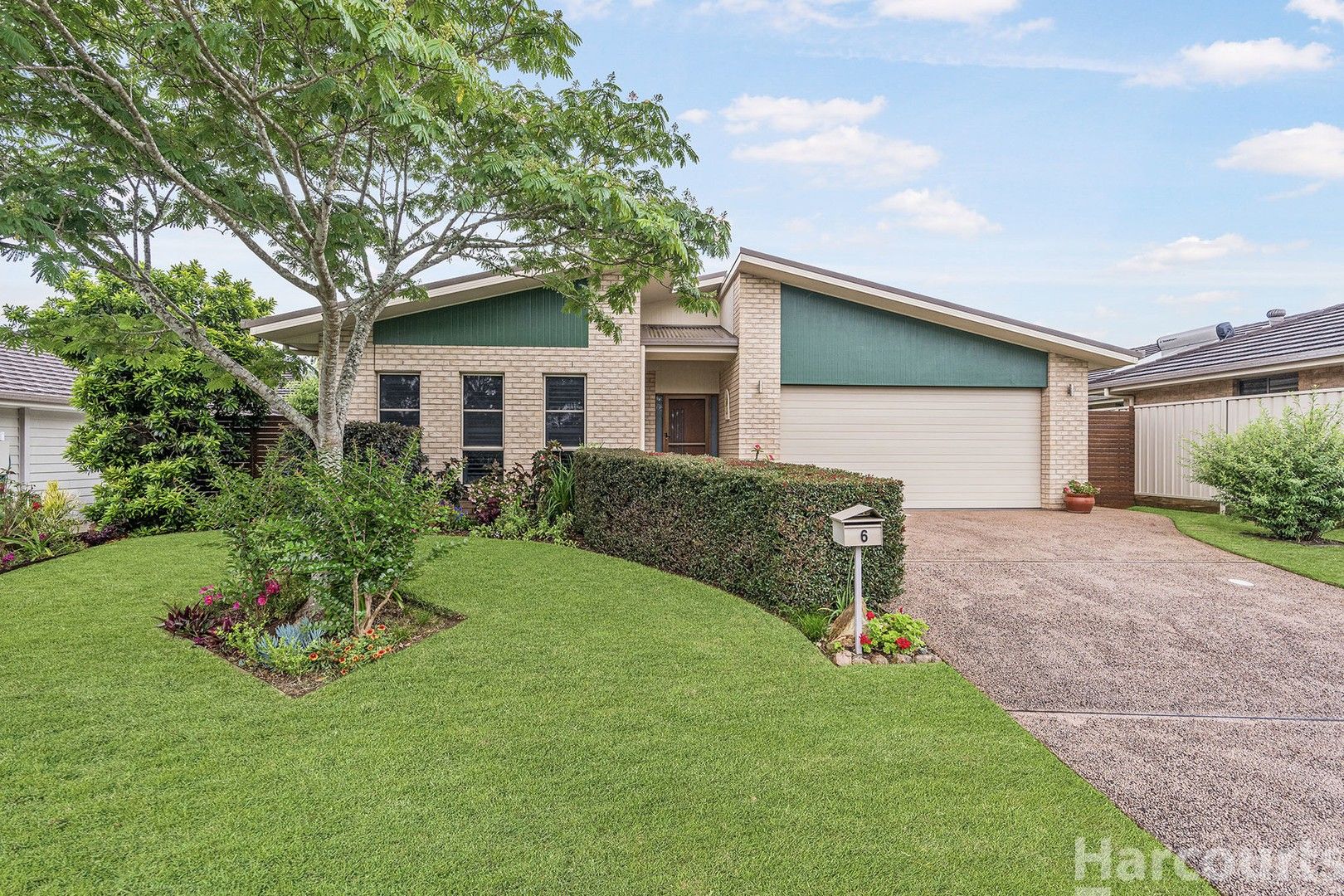 4 bedrooms House in 6 Monarch Circuit PORT MACQUARIE NSW, 2444