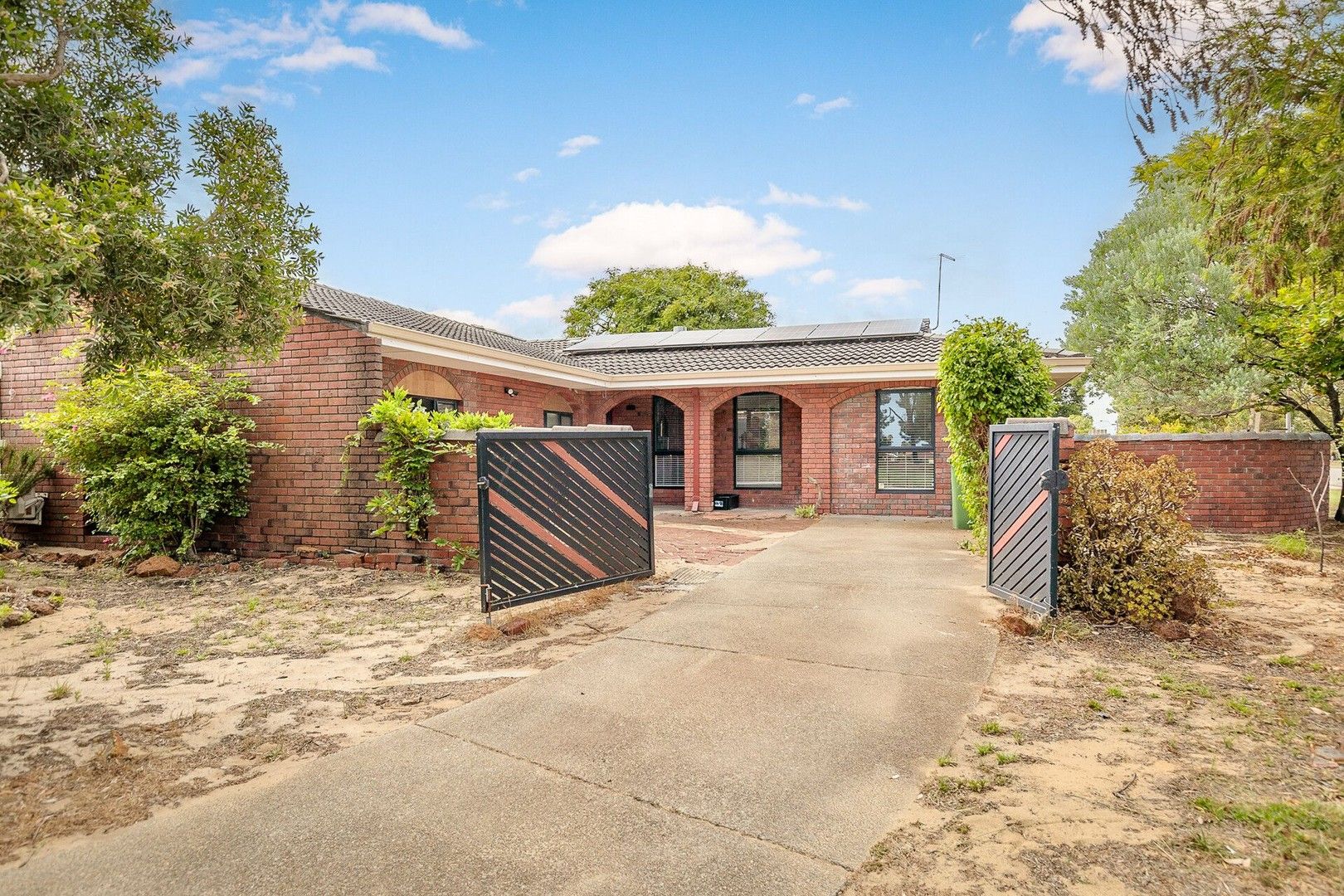 3 bedrooms House in 12 Harrowshill Road MORLEY WA, 6062