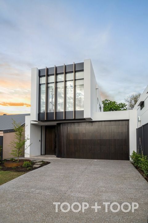 4 bedrooms House in 13 Wooltana Avenue MYRTLE BANK SA, 5064