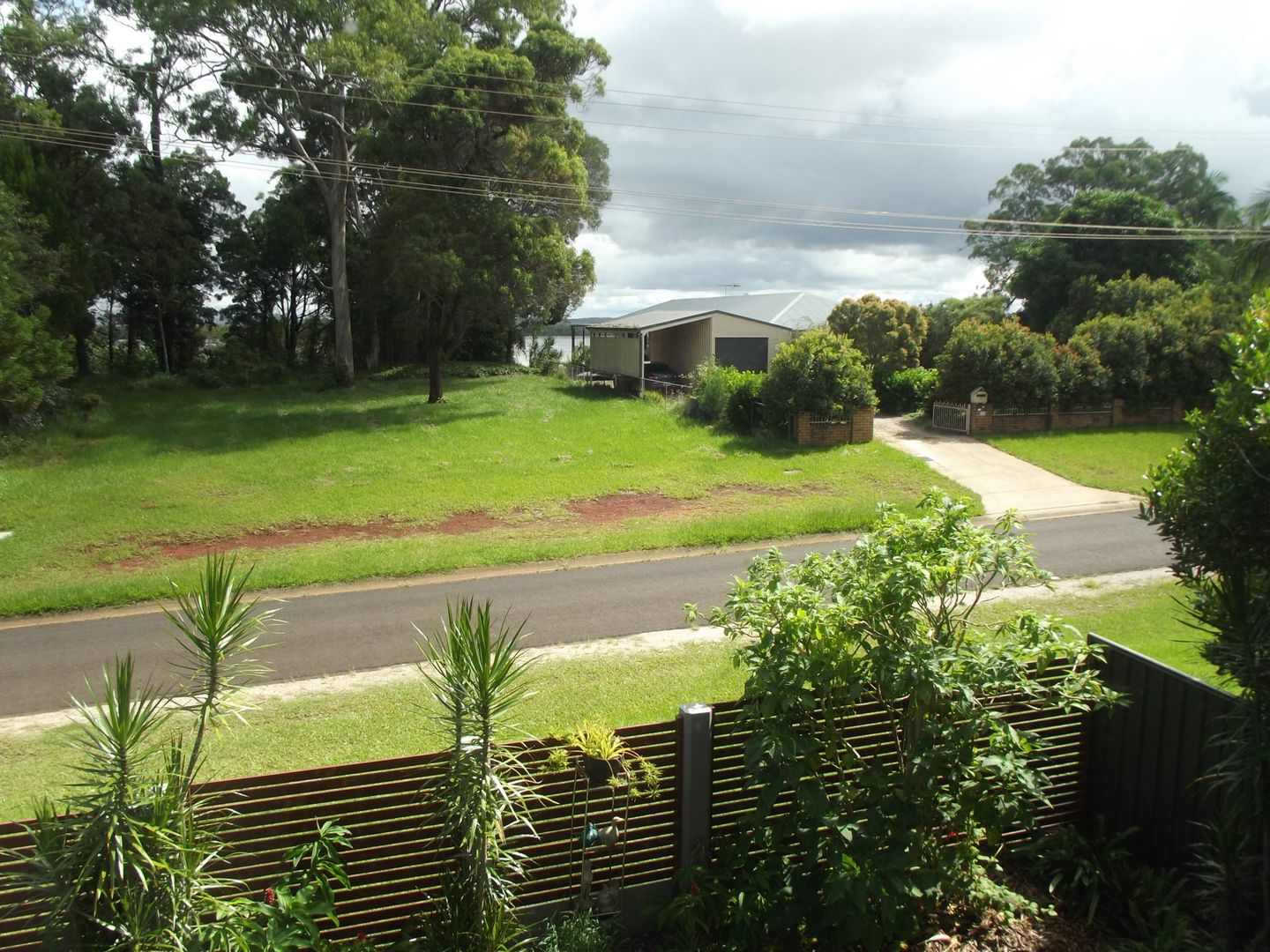 37 Western Road, Macleay Island QLD 4184, Image 2